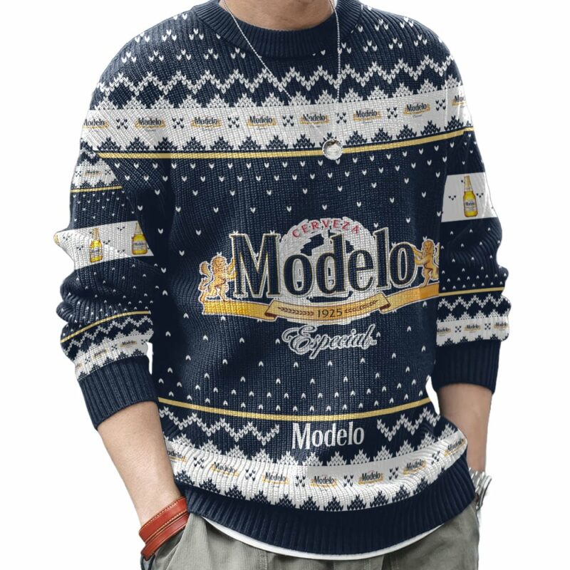 Modelo Ugly Christmas